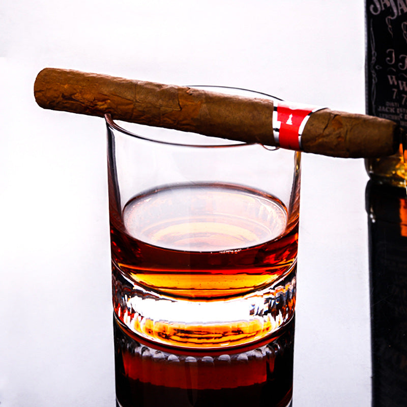 Artificial Groove Carved Crystal Glass Cigar Cup