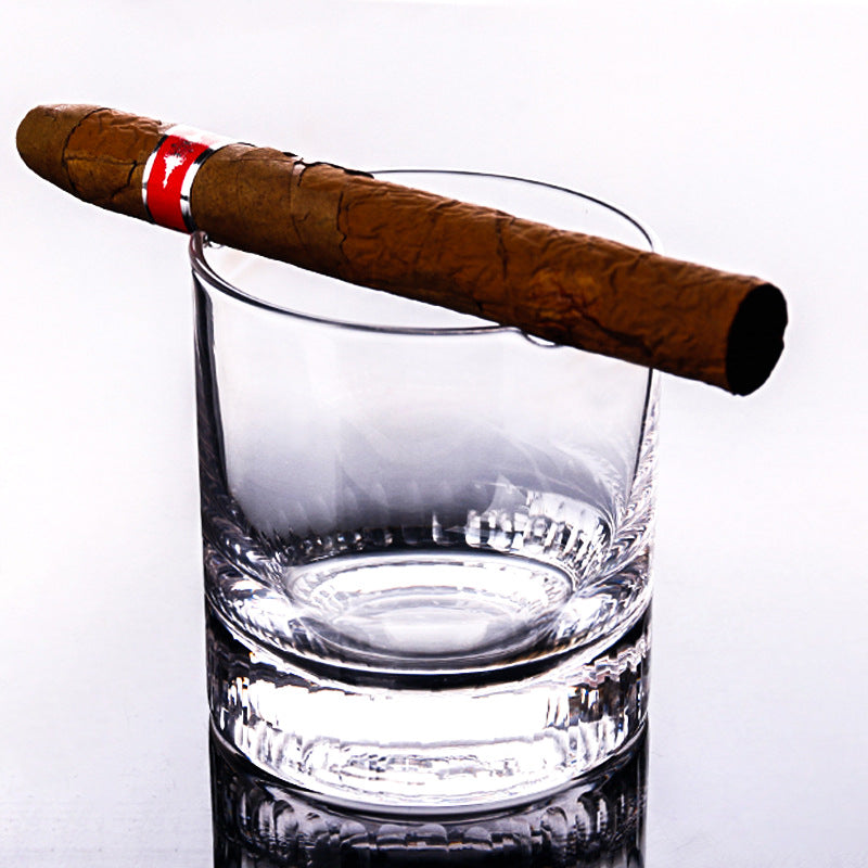 Artificial Groove Carved Crystal Glass Cigar Cup